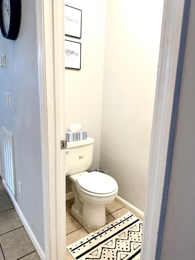 Lovely 2-Bedroom Condo W/Balcony And Free Parking Нашвілл Екстер'єр фото
